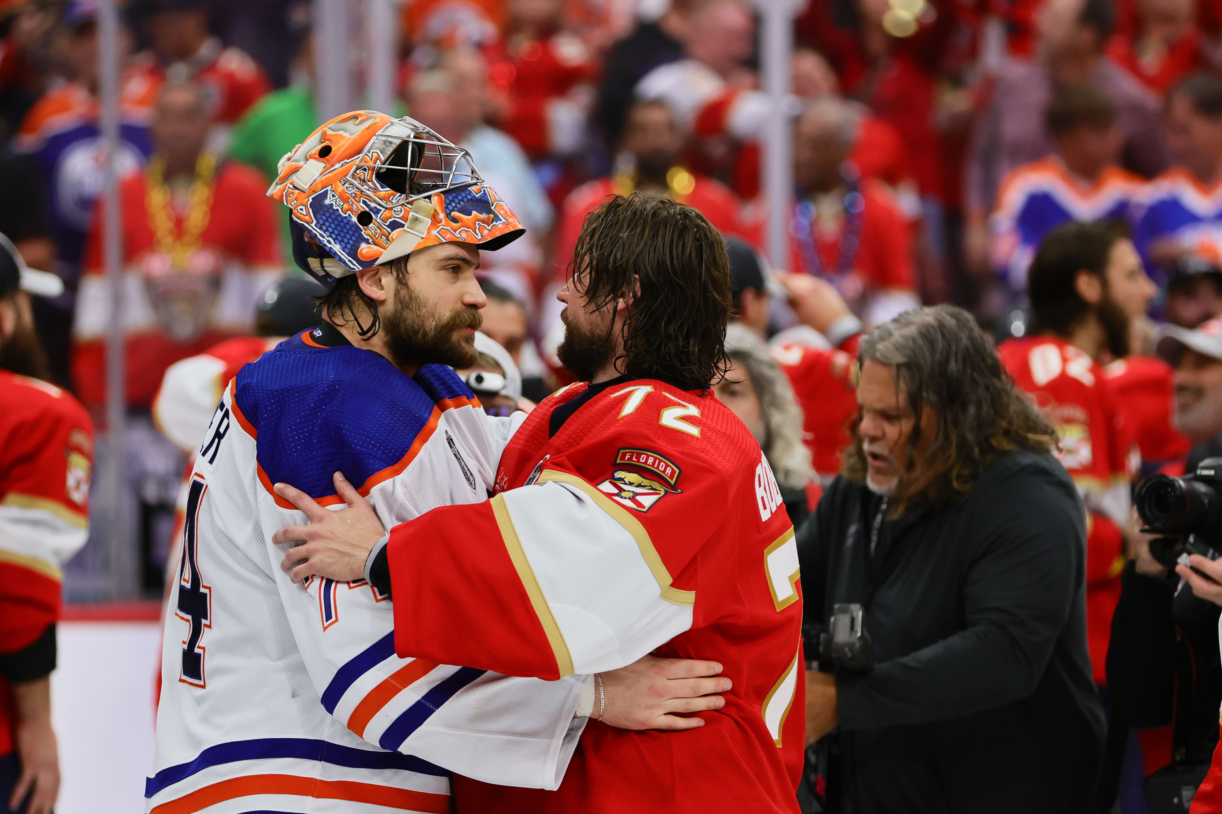 The goaltender battle will be one to watch- Source: Imagn
